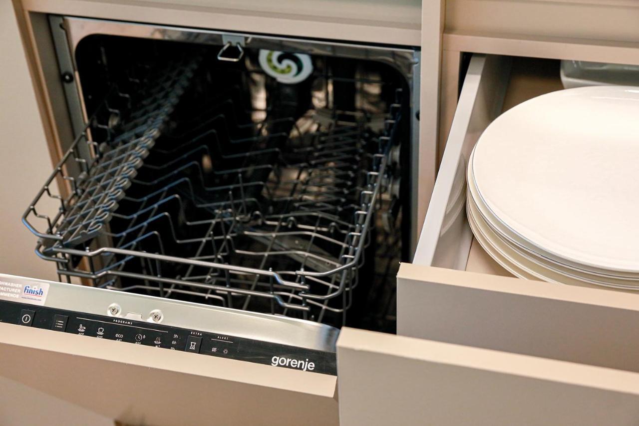 The First Key Luxury & Small Apartment In The Center Of 克桑西 外观 照片