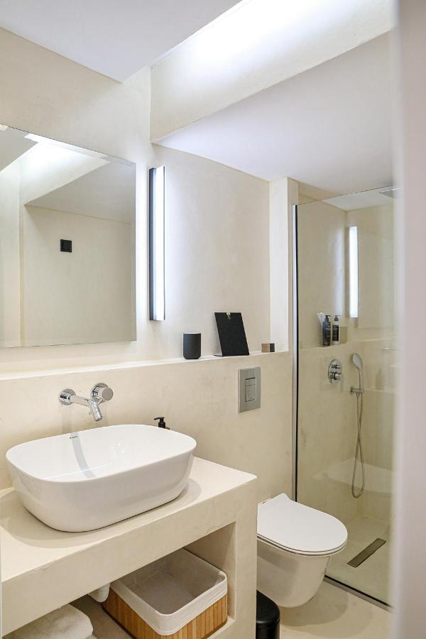 The First Key Luxury & Small Apartment In The Center Of 克桑西 外观 照片